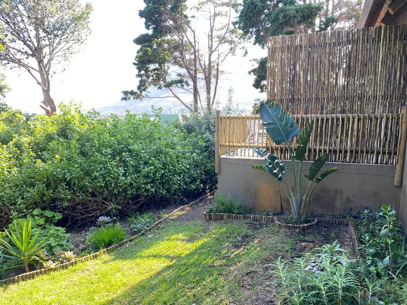 To Let 2 Bedroom Property for Rent in Crofters Valley Western Cape